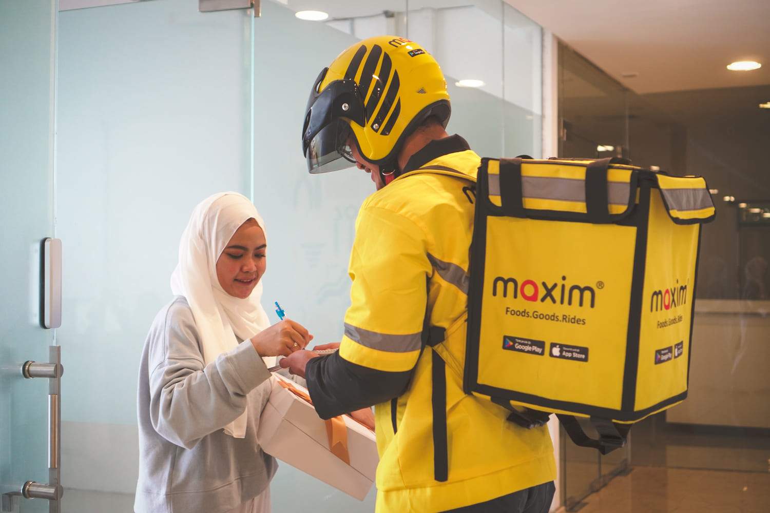 Aplikasi Maxim Transportasi Online meluncurkan layanan baru yakni ‘Delivery Xpress’ sebagai pilihan layanan pengantaran barang yang lebih cepat dan aman di Provinsi Kalimantan Selatan