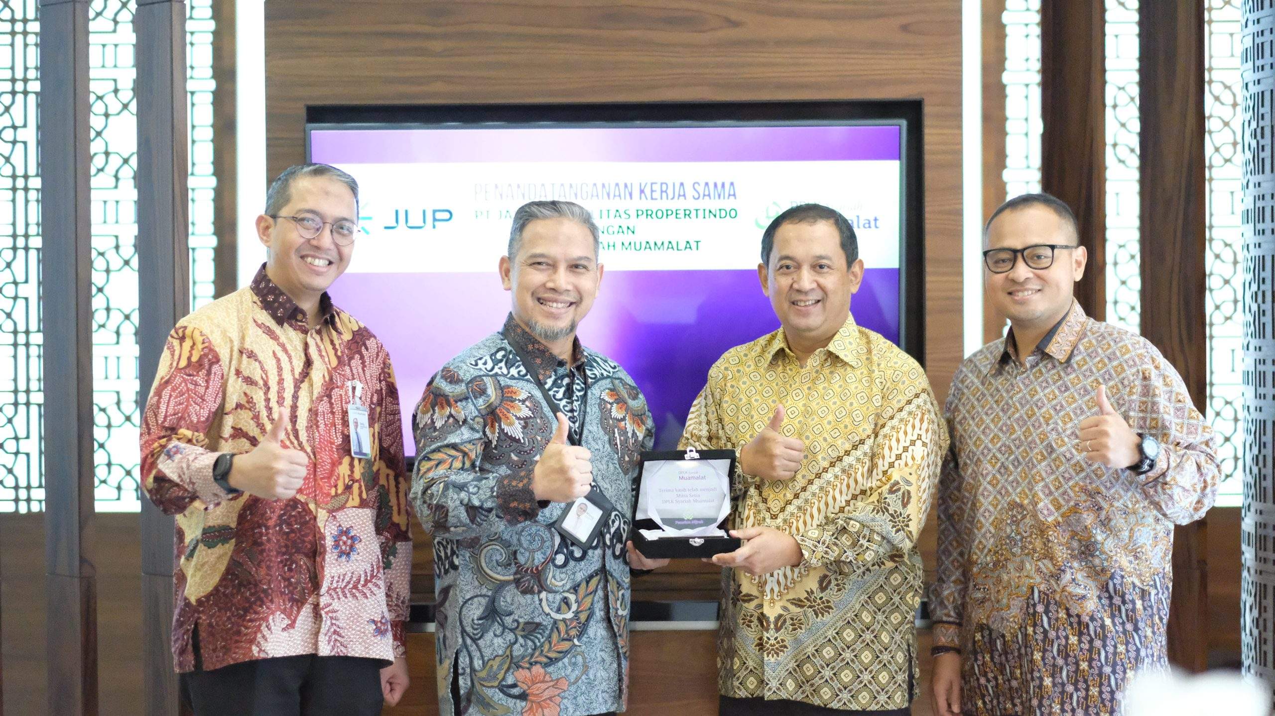 Kerja Sama DPLK Syariah Muamalat & PT JUP. Foto: PT. Bank Muamalat Indonesia Tbk