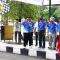 Bupati HST H Aulia Oktafiandi saat melepas ratusan peserta lomba gerak jalan beregu Bupati Cup dalam rangka HUT RI ke 79 Tahun 2024. Foto: Humas Bupati HST