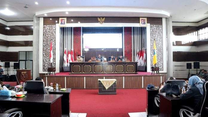 DPRD Kotabaru gelar rapat paripurna pembahasan KUA PPAS 2025 Bupati Kotabaru, Senin (15/7/2024). Foto: Sekwan Kotabaru