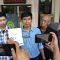 Teks Foto: Tim kuasa hukum tersangka MS, Zainal SH MH dan rekan usai mendaftarkan permohonan praperadilan