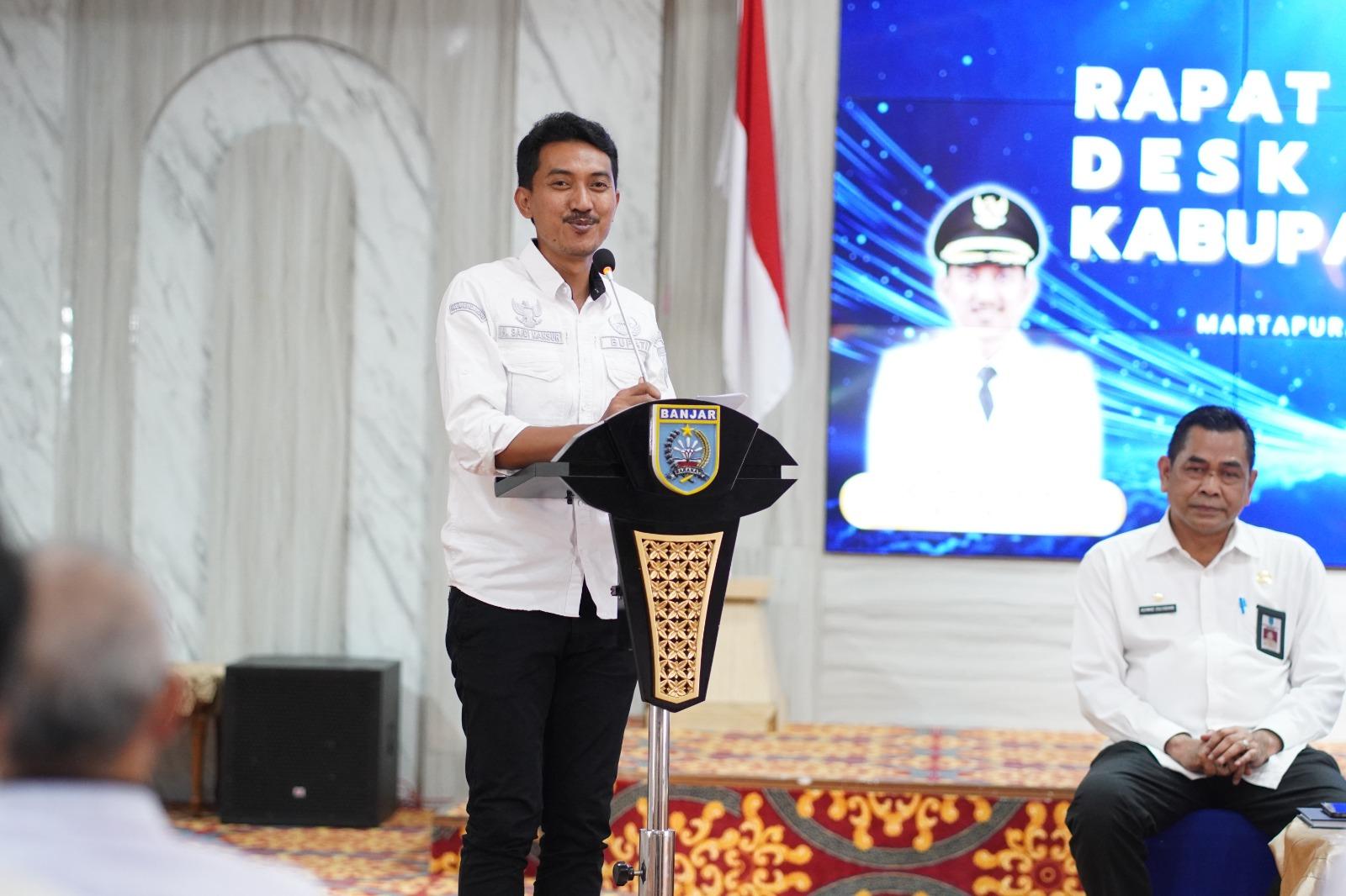 Bupati Banjar Saidi Mansyur membuka Rakoor Desk Pilkada Kabupaten Banjar, di Mahligai Sultan Adam lantai II Martapura, Rabu (11/9/2024) siang. Foto: Pemkab Banjar