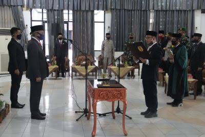 Faried saat serah terima jabatan sebagai Pjs Sekda HST 2020 lalu.