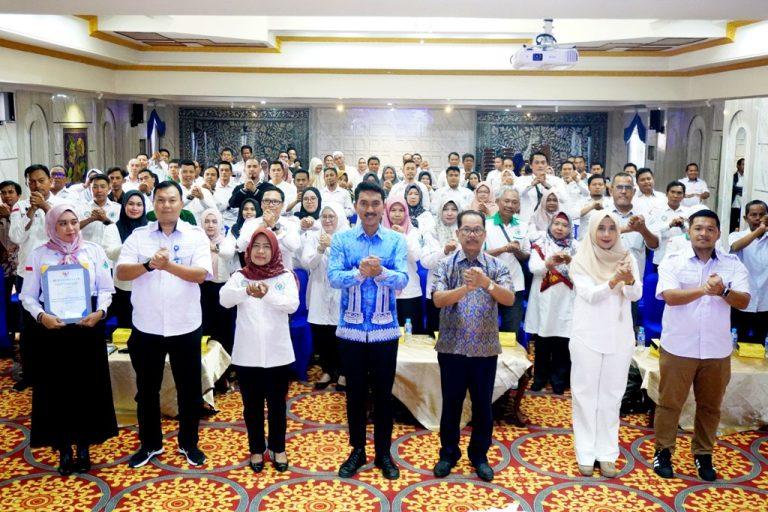 Pemerintah Kabupaten (Pemkab) Banjar melalui Dinas Pemberdayaan Masyarakat dan Desa (PMD) menggelar Rapat Koordinasi (Rakoor) Program Pembangunan dan Pemberdayaan Masyarakat Desa (P3MD), di Mahligai Sultan Adam lantai 2 Martapura, Sabtu (21/9/2024) pagi. Foto: Pemkab Banjar