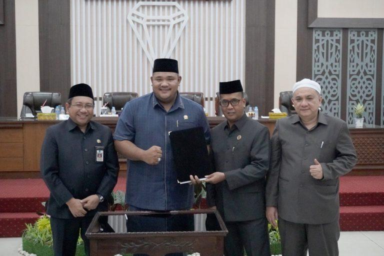 Dewan Perwakilan Rakyat Daerah (DPRD) Kabupaten Banjar telah resmi membentuk Alat Kelengkapan Dewan (AKD) untuk masa jabatan 2024–2029, di ruang rapat paripurna gedung DPRD Banjar lantai 2, Jumat (4/10/2024). DPRD Banjar