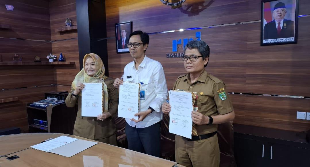 Diskominfosan Balangan sepakati kerja sama penguatan penyebarluasan informasi daerah bersama LPP RRI Banjarmasin. Foto: MC Balangan