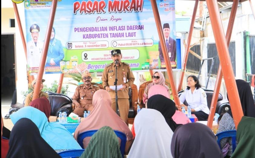 Pasar murah di Desa Tebing Siring, Tanah Laut. Foto: Diskominfo Tala