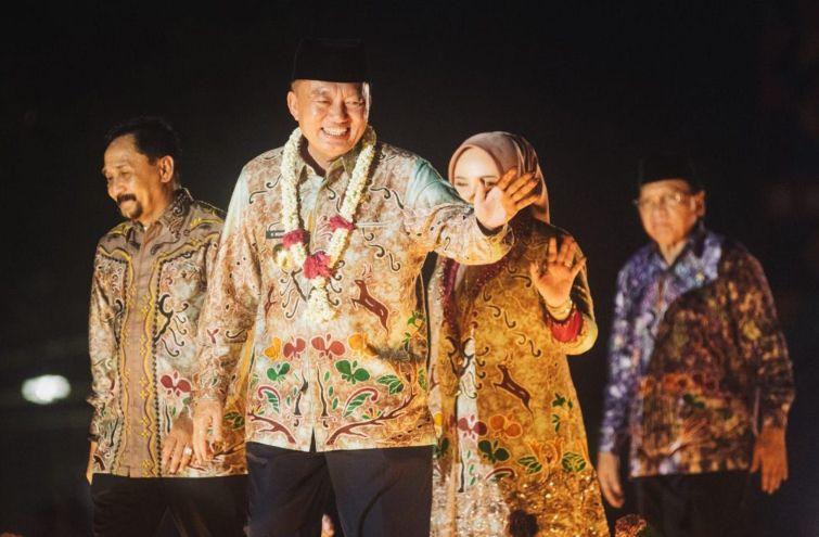 Plt Gubernur Kalsel, H Muhidin saat menghadiri Hari Jadi Kabupaten Tanah Laut Ke-59. Foto: Adpim Kalsel. Foto: Adpim