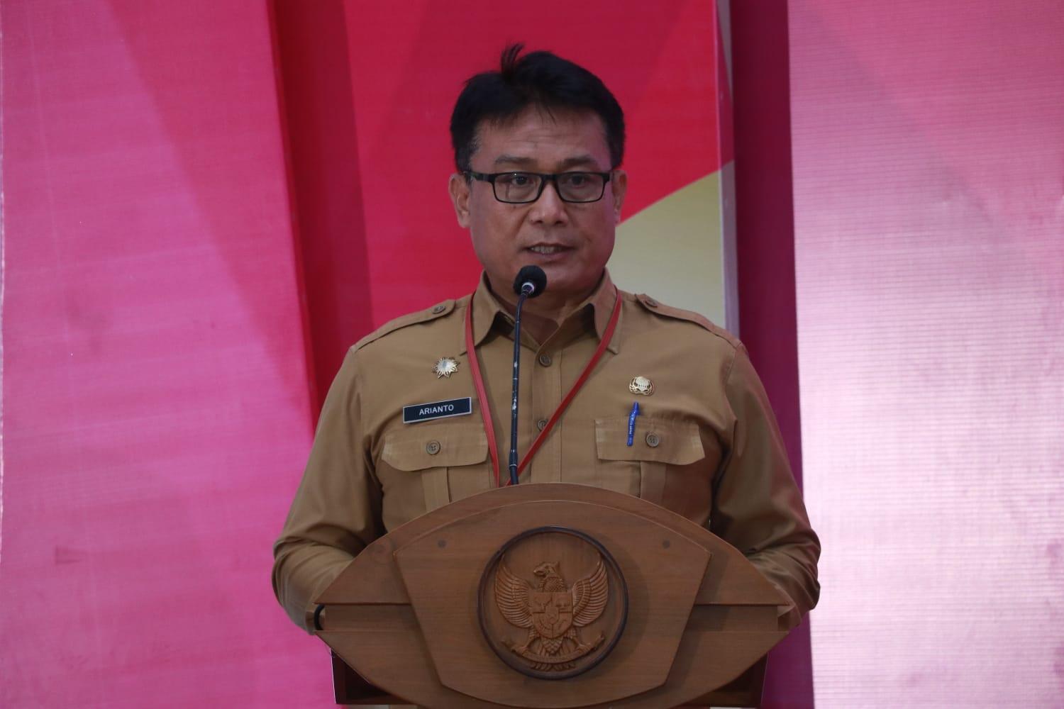 Kepala Bapperida Tabalong, Arianto memberikan sambutan. Foto: JM/lenterakalimantan.com