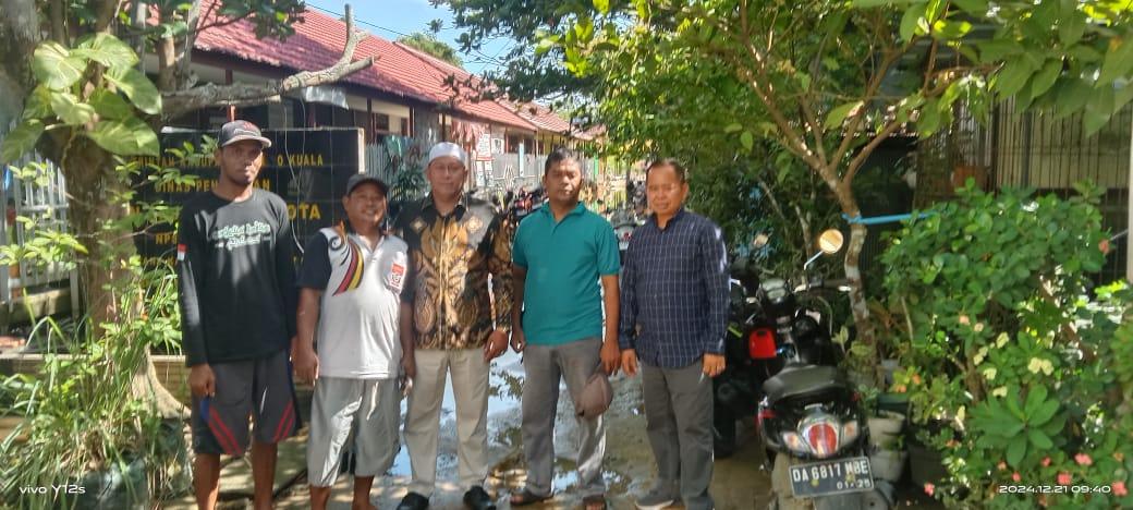 Material bangunan Puskesmas Anjir Muara, Kabupaten Barito Kuala mulai dibongkar, Sabtu (21/12/2024)