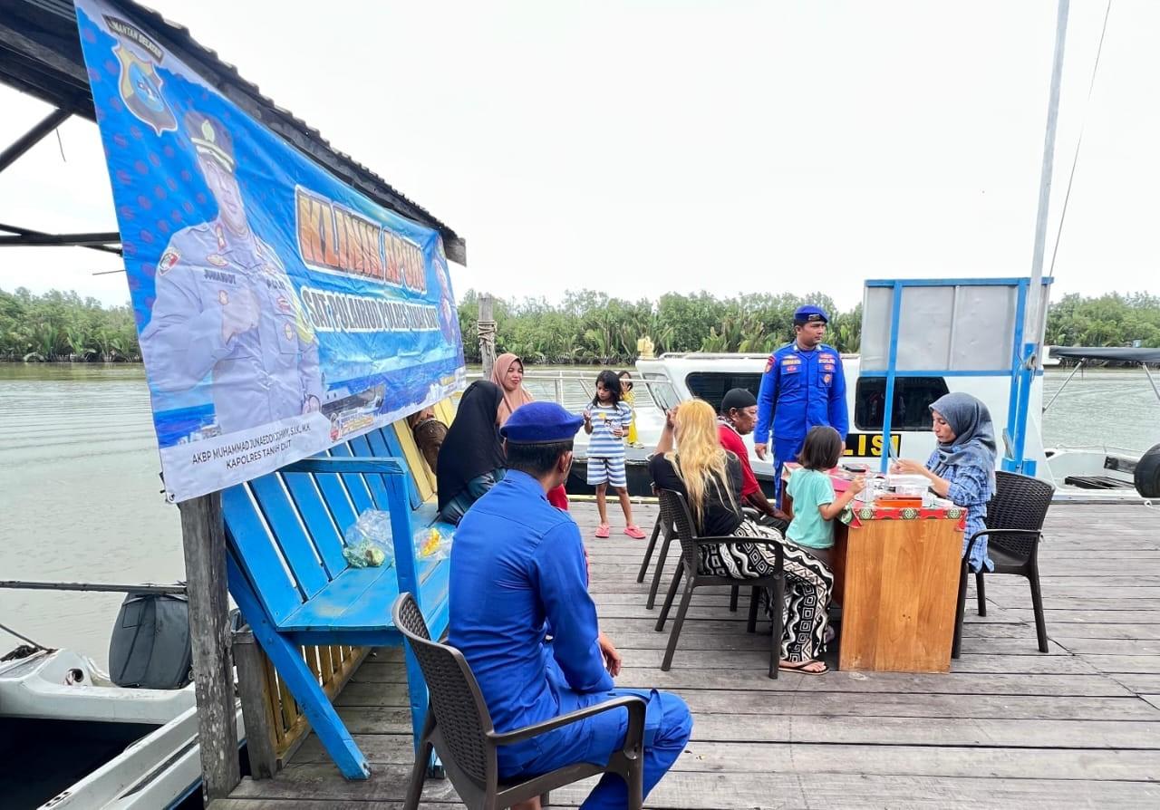 Kegiatan Satpolairud Polres Tala mengadakan Klinik Apung. Foto: Satpolairud