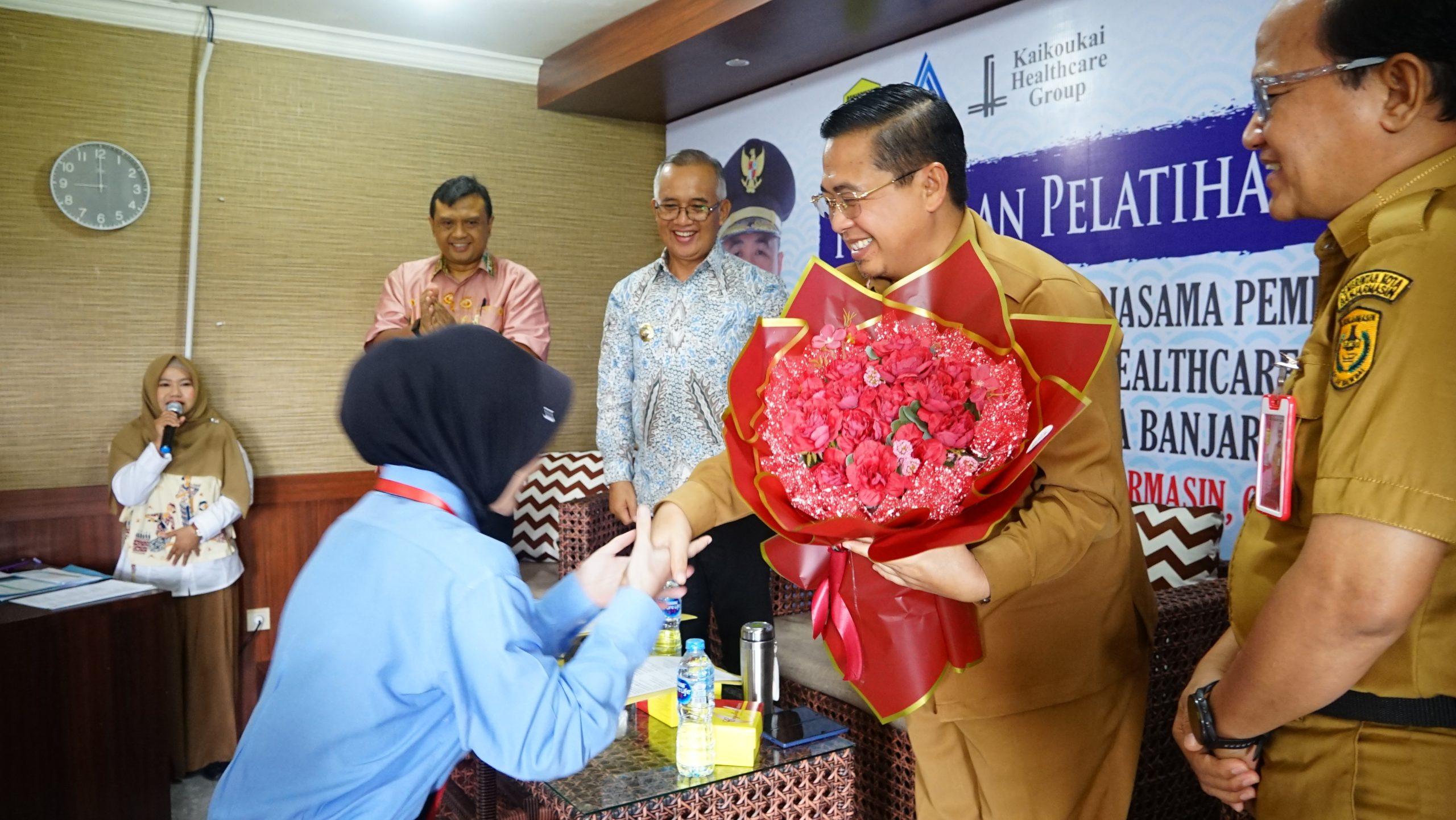 Puluhan Cargiver Kota Banjarmasin dan Sekitarnya Kembali Diberangkatkan ke Jepang. Foto: Pemko Banjarmasin