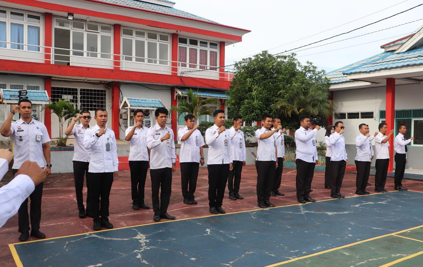 Para petugas Lapas Tanjung menggelar apel. Foto: Humas Lapas Tanjung