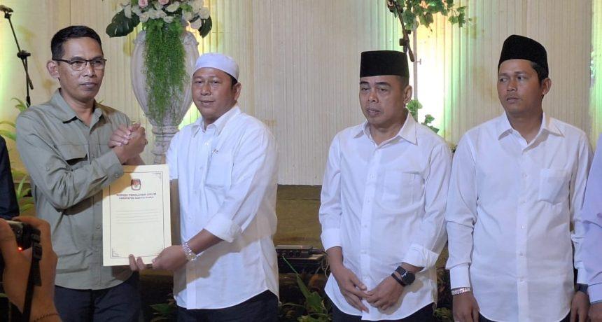 Komisi Pemilihan Umum (KPU) Barito Kuala tetapkan Bahrul-Herman sebagai Bupati-Wakil Bupati Periode 2025-2030. Foto: KPU Barito Kuala