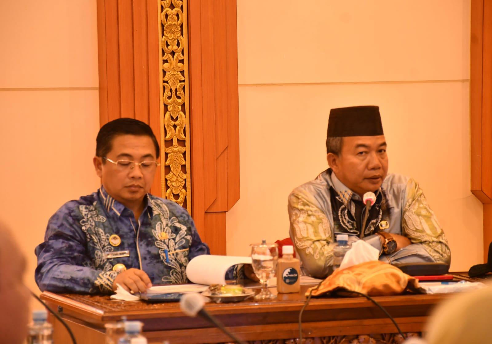 Walikota Banjarmasin, H. Ibnu Sina dan Sekretaris Daerah Kalsel, Muhammad Syarifuddin. Foto: Humas Pemko Banjarmasin