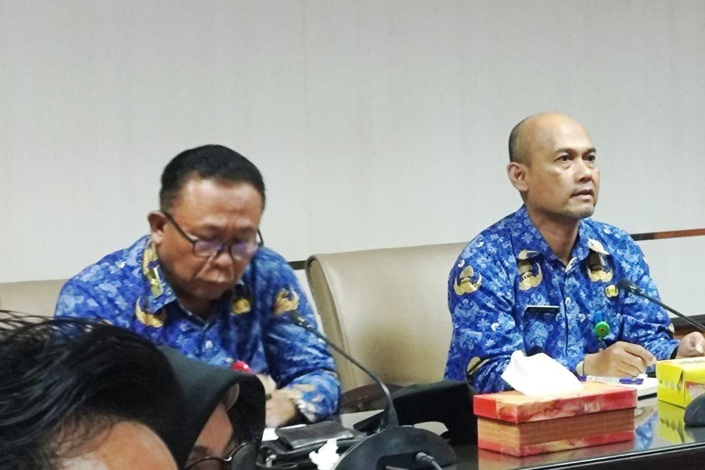 Teks Foto: Pemprov Kalsel Pastikan Ketersediaan Bapok Aman saat Ramadan. Foto: MC Kalsel