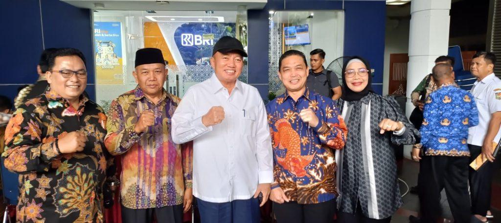 Gubernur Kalimantan Selatan (Kalsel) terpilih, H Muhidin menyatakan siap mengikuti retreat kepala daerah di Akademi Militer Magelang, yang dijadwalkan pada 21-28 Februari 2025 mendatang. Foto: Adpim Kalsel