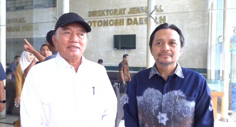 Gubernur Kalimantan Selatan (Kalsel) H Muhidin dan Wakil Gubernur Kalsel terpilih Hasnuryadi Sulaiman.Foto: Adpim Kalsel