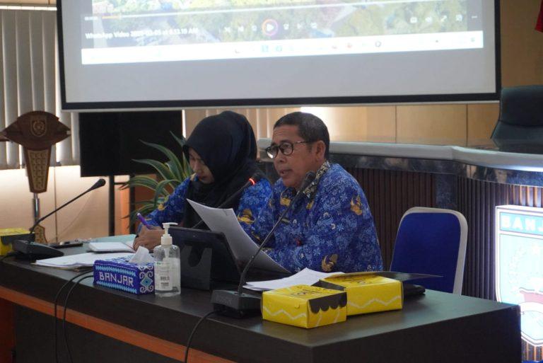 Sesuai dengan Permendagri Nomor 18 Tahun 2018 Tentang Lembaga Kemasyarakatan Desa dan Lembaga Adat Desa, serta Permendagri Nomor 13 Tahun 2004 Tentang Posyandu, Pemkab Banjar gelar rapat pembentukan Tim Pembina Posyandu, di Aula Barakat Martapura, Senin (17/2/2025) siang. Foto: Pemkab Banjar