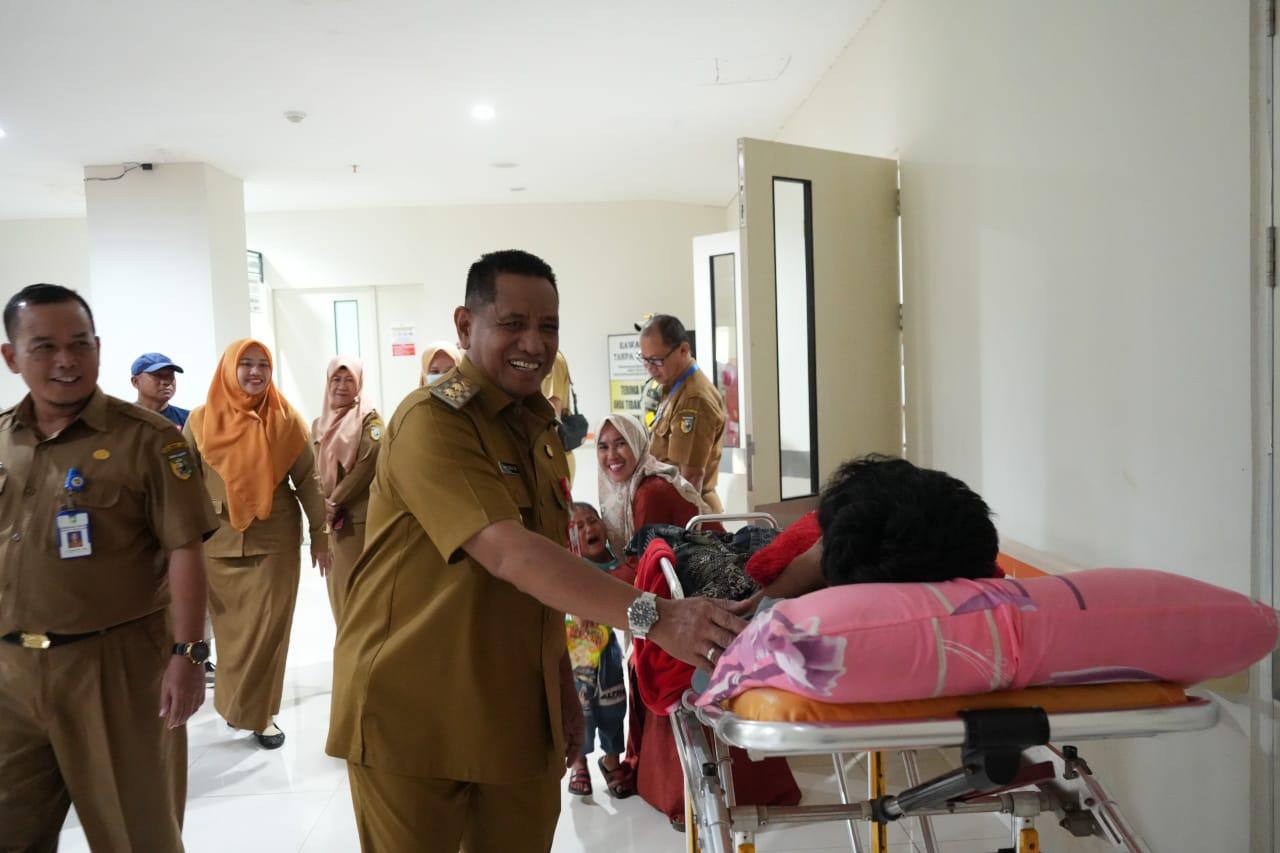 Wabup Tanah Laut, H Muhammad Zazuli mengunjungi RSHB Pelaihari. Foto: Istimewa