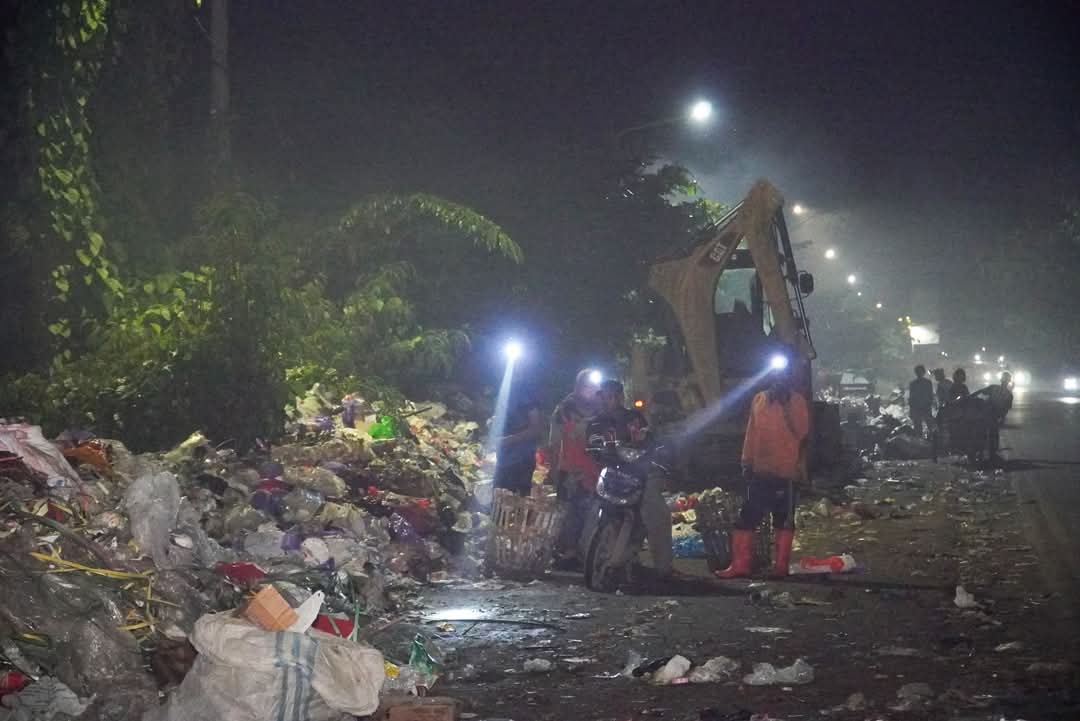 Walikota Banjarmasin minta lahan kosong TPA Basirih dibuka untuk pengelolaan sampah sementara. Foto: Diskominfotik Banjarmasin