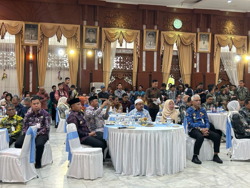 Bupati Tala Rahmat Trianto