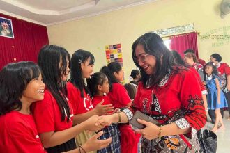 ASN Dislutkan Kalteng Berbagi Kasih Natal di Panti Asuhan Roti Hidup