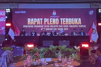 Erna Lisa Halaby-Wartono