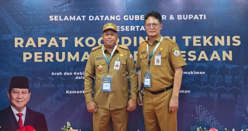 Teks foto :Bupati Barito Kuala Bahrul Ilmi menghadiri Rapat Koordinasi Teknis Perumahan Perdesaan di Gedung Sasana Bakti Praja Kemendagri Jakarta, Selasa (29/04/2025).