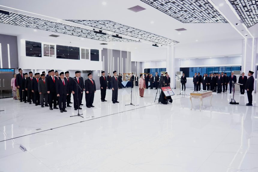 Lantik Pejabat Struktural