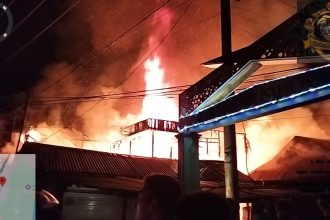 Empat Rumah Hangus Terbakar di Desa Sejahtera Tanah Bumbu, Api Mengamuk di Malam Hari
