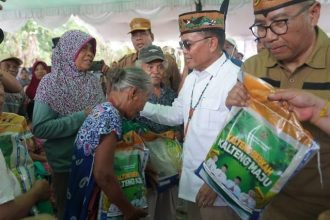 Gubernur Agustiar Sabran Buka Pasar Murah di Pedalaman Kotim