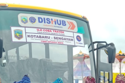 Bupati Kotabaru Resmikan Angkutan Perintis Gratis Rute Kotabaru–Sengayam