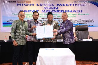 Bupati Barito Kuala, H. Bahrul Ilmi buka secara resmi Rapat Koordinasi Tim Percepatan dan Perluasan Digitalisasi Daerah (TP2DD) di Hotel Redtop Pecenongan, Jakarta, (14/06/2025)