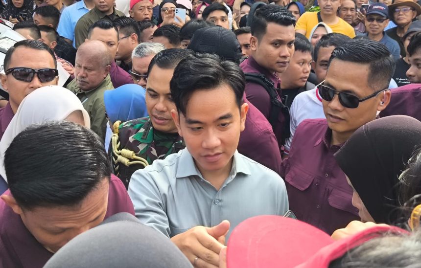 Kunjungan Gibran ke Pasar Tanjung Tabalong