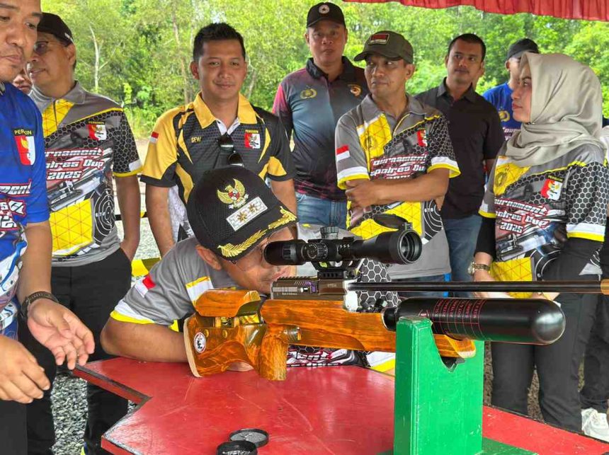 Ketua DPRD Kotabaru Dukung Turnamen Menembak sebagai Wadah Pengembangan Bakat Generasi Muda. Foto: Har/lenterakalimantan.com