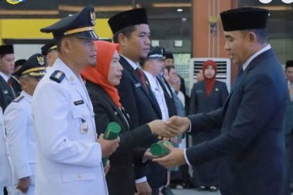 Kegiatan Bupati Rahmat pelantikan ( dok foto kiriman)