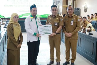 Dinas Pengendalian Penduduk, Keluarga Berencana, Pemberdayaan Perempuan dan Perlindungan Anak (DP3APPKB) menggelar kegiatan kolaborasi program Gerakan Orang Tua Asuh Cegah Stunting, yang di buka Wakil Bupati Barito Kuala, Herman Susilo, bertempat di Aula Bahalap, Senin (07/07/2025).