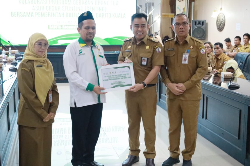 Dinas Pengendalian Penduduk, Keluarga Berencana, Pemberdayaan Perempuan dan Perlindungan Anak (DP3APPKB) menggelar kegiatan kolaborasi program Gerakan Orang Tua Asuh Cegah Stunting, yang di buka Wakil Bupati Barito Kuala, Herman Susilo, bertempat di Aula Bahalap, Senin (07/07/2025).