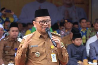 Bupati Tabalong, HM Noor Rifani menyampaikan arahannya. Foto: Humas Prokopim
