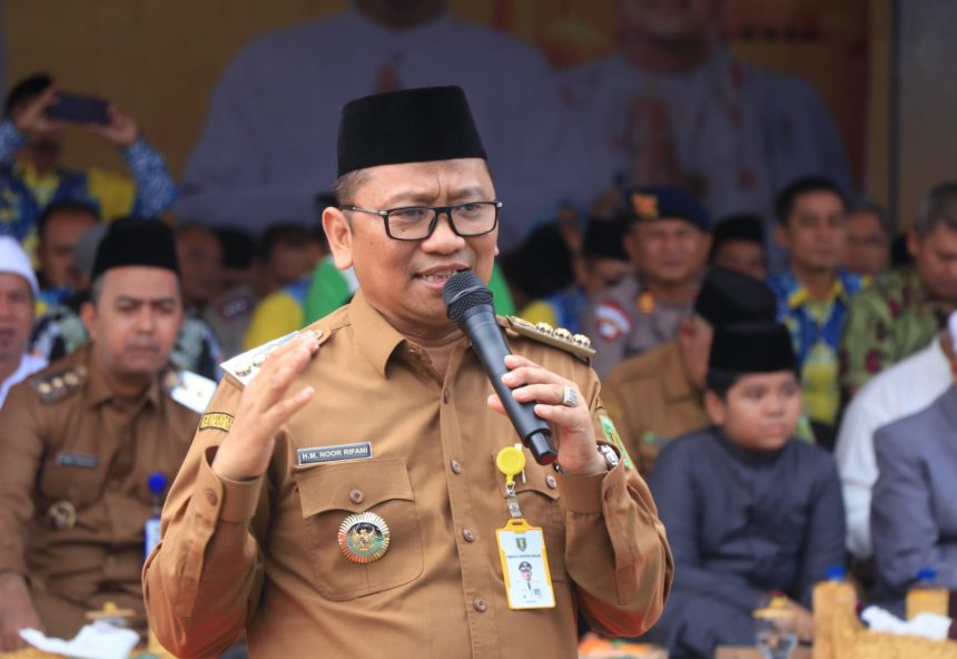 Bupati Tabalong, HM Noor Rifani menyampaikan arahannya. Foto: Humas Prokopim