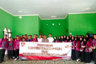 kegiatan Satlantas Polres Tala sosialisasi peraturan lalu lintas kepada para pelajar SMA Negeri 1 Bati-Bati ( dok foto Humas Polres Tala)