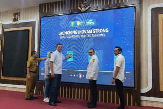 Bupati Tabalong, HM Noor Rifani melaunching inovasi Strong Bank Kalsel. Foto: JM