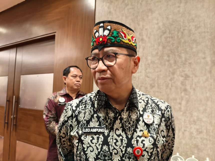 Plt Sekda Kalteng, Leonard S Ampung. Foto: Antonius Sepriyono/lenterakalimantan.com