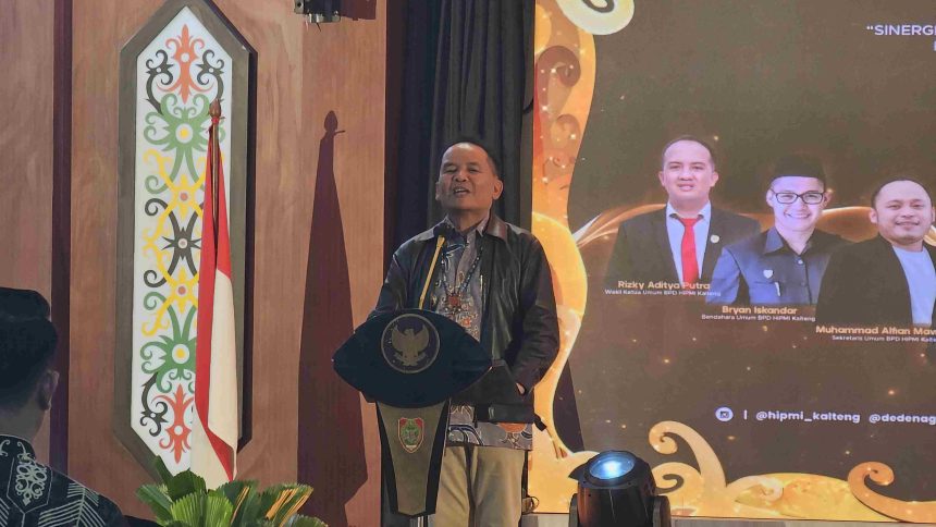 Gubernur Kalimantan Tengah H Agustiar Sabran, saat menyampaikan sambutan pada Musda ke-18 Badan Pengurus Daerah Himpunan Pengusaha Muda Indonesia (BPD Hipmi) Kalteng. Foto: Antonius Sepriyono/lenterakalimantan.com