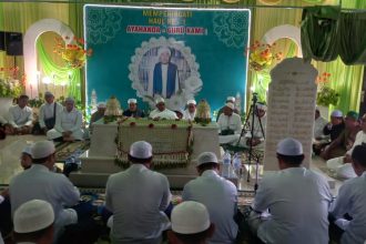 Wabup Kotabaru Hadiri Haul Perdana Guru Udin di Gunung Ulin