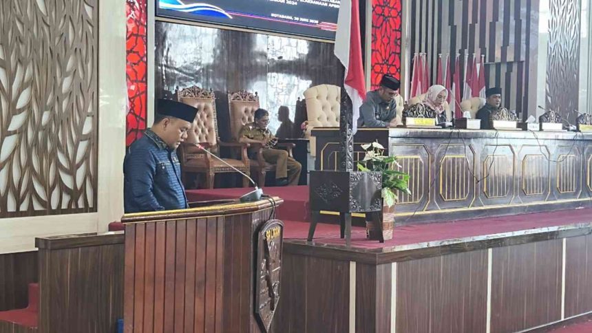 DPRD Kotabaru Setujui Raperda Pertanggungjawaban Pelaksanaan APBD 2024. Foto: Har/lenterakalimantan.com