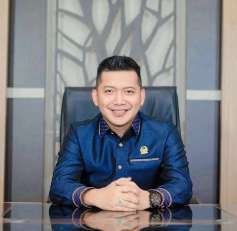 Anggota Dewan Perwakilan Rakyat Daerah (DPRD) Kabupaten Kotabaru, Dr Gewsima Mega Putra. Foto: Instagram Pribadi @gewsima