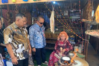 Festival Wisata Budaya Pasar Terapung 2025