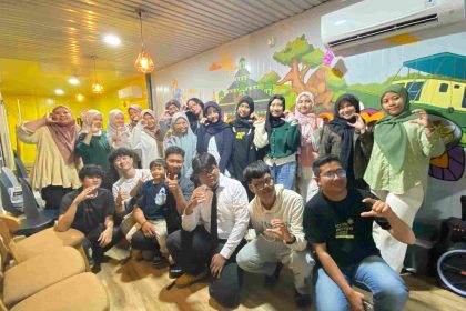 Kelas Interaktif English Talk Club Sumber foto : Amel